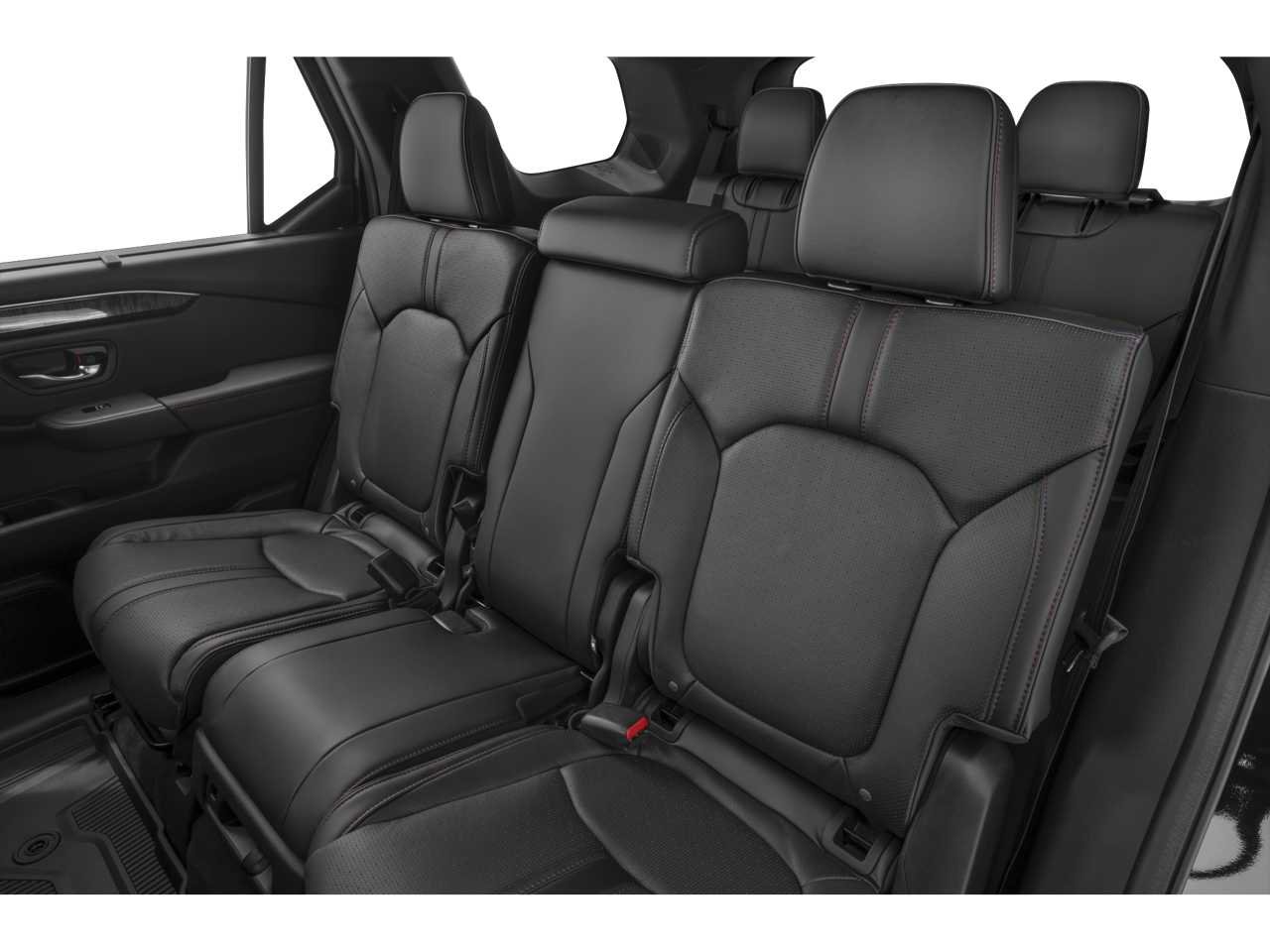 Used 2025 Honda Pilot Black Edition image 9