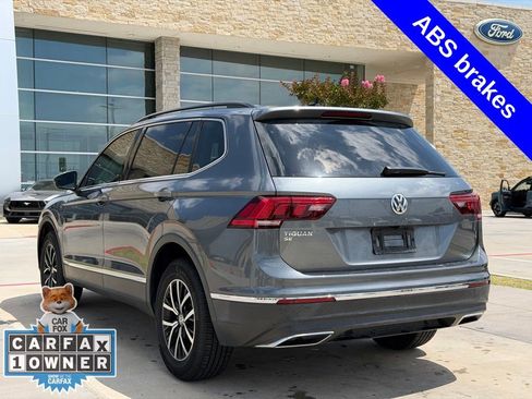 Used 2021 Volkswagen Tiguan SE FWD image 11