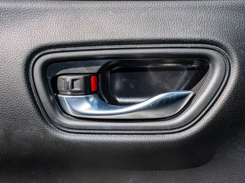 Certified 2023 Honda HR-V LX image 26