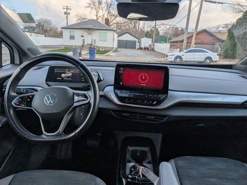Used 2021 Volkswagen ID.4 Pro w/ ID.4 Protection Package image 7