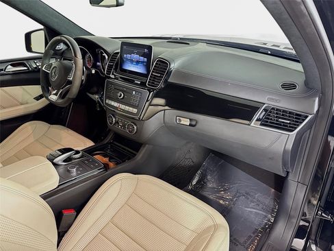 Used 2018 Mercedes-Benz GLS 63 AMG 4MATIC image 31