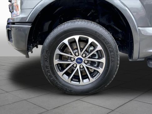 Used 2019 Ford F150 Lariat w/ Equipment Group 502A Luxury RWD image 11