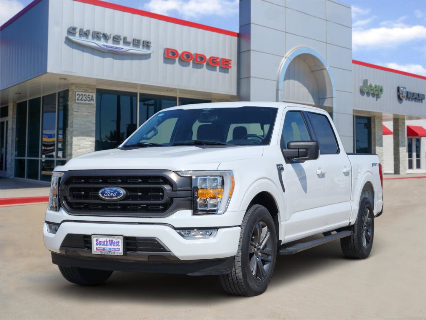 Used 2023 Ford F150 XLT w/ Equipment Group 302A High RWD image 2