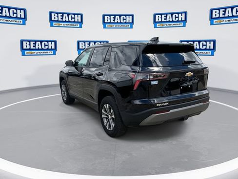 Used 2026 Chevrolet Equinox LT FWD image 6