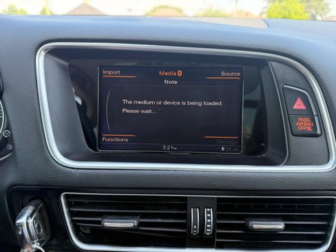 Used 2016 Audi Q5 2.0T Premium Plus w/ Technology Package AWD/4WD image 36