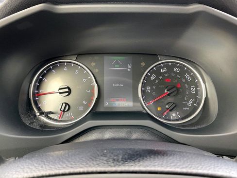 Used 2019 Toyota RAV4 LE image 12