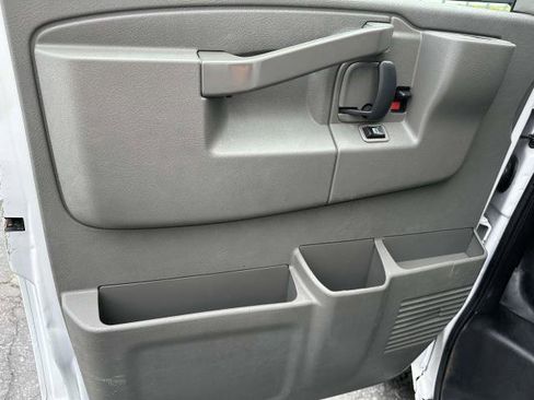 Used 2020 Chevrolet Express 2500 Extended w/ Driver Convenience Package image 8