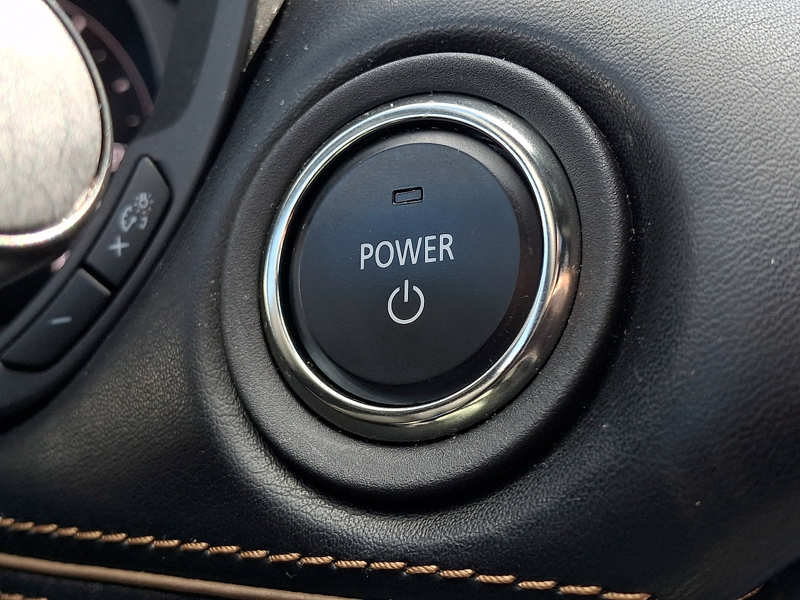 Certified 2024 MAZDA CX-90 Plug-In Hybrid w/ Premium Plus AWD/4WD image 30