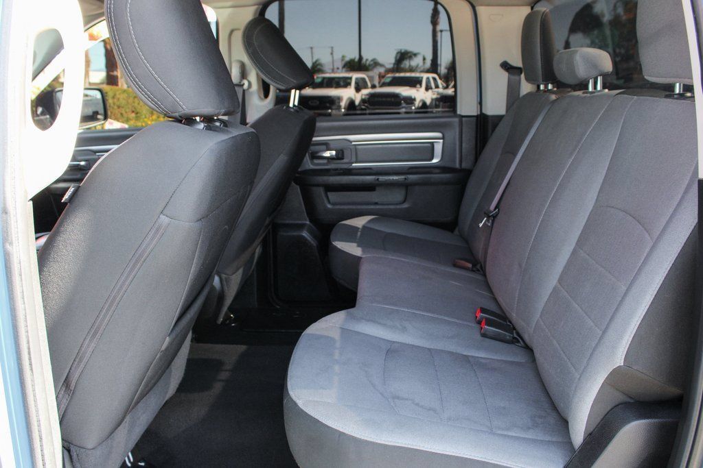 Used 2021 RAM 1500 Classic SLT AWD/4WD image 34