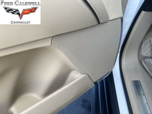 Used 2022 Cadillac Escalade Premium Luxury AWD/4WD image 30