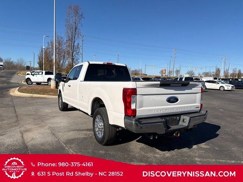 Used 2017 Ford F250 Lariat w/ Chrome Package image 9