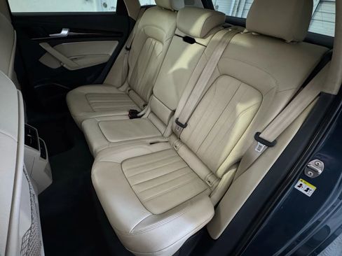 Used 2018 Audi Q5 2.0T Premium Plus w/ Premium Plus Package image 47