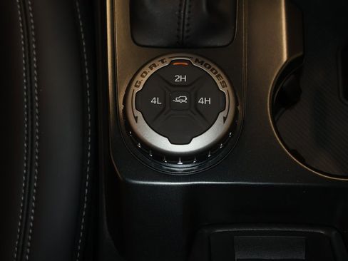 New 2025 Ford Bronco Outer Banks image 26