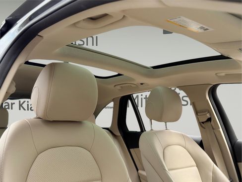 Used 2022 Mercedes-Benz GLC 300 4MATIC image 24