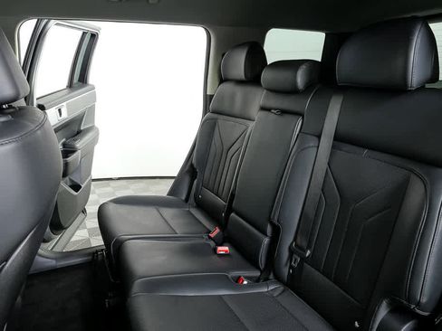 Certified 2024 Hyundai Santa Fe SEL image 18