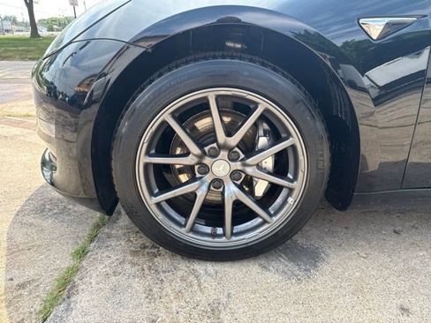 Used 2019 Tesla Model 3 Standard Range Plus RWD image 9