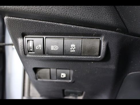 Used 2024 Toyota Corolla Cross AWD Hybrid image 19