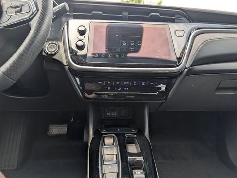 Used 2023 Chevrolet Bolt EUV LT w/ Driver Confidence Package FWD image 17