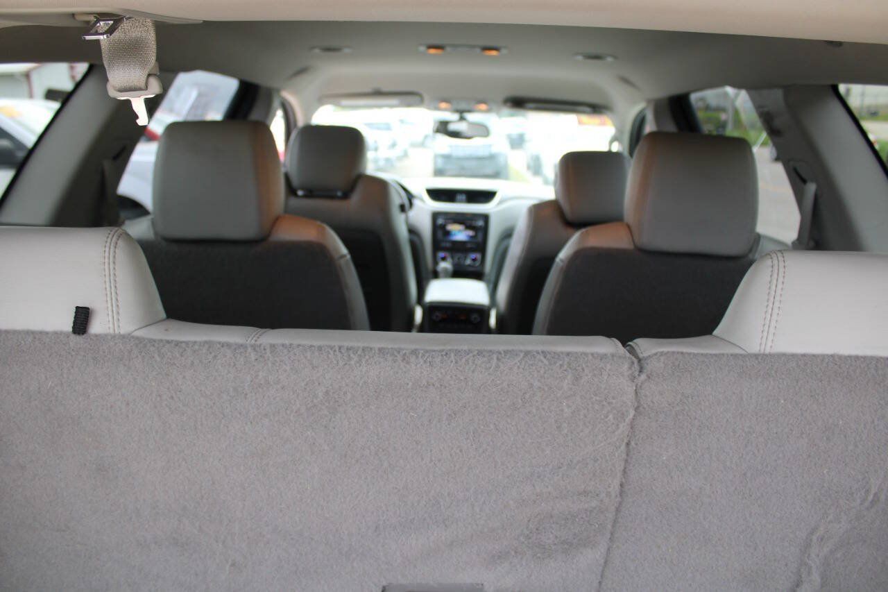 Used 2015 Chevrolet Traverse LT AWD/4WD image 19