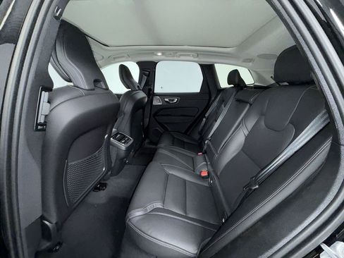 New 2026 Volvo XC60 B5 Ultra w/ Climate Package AWD/4WD image 12