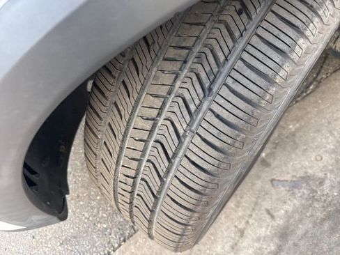 Used 2024 Mercedes-Benz GLE 450 4MATIC image 9