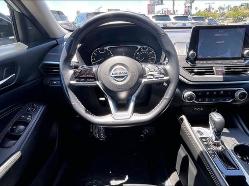 Used 2020 Nissan Altima 2.5 SR w/ Premium Package FWD image 14