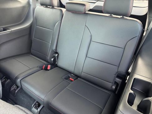 New 2026 Chevrolet Traverse Z71 image 7