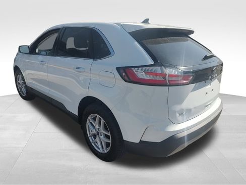 Certified 2021 Ford Edge SEL image 8