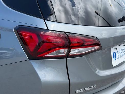 Used 2023 Chevrolet Equinox LT FWD image 13