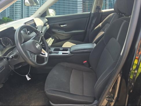 Used 2023 Nissan Sentra SV FWD image 12