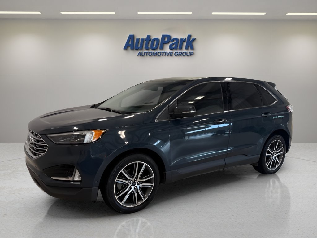 Used 2019 Ford Edge Titanium w/ Equipment Group 301A AWD/4WD image 3