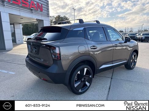 New 2026 Nissan Kicks SR w/ Cold Weather Package image 11
