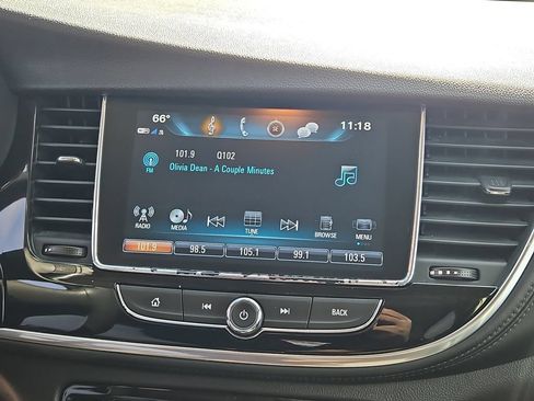 Used 2021 Buick Encore Preferred FWD image 27