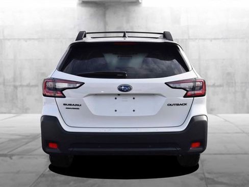 Used 2025 Subaru Outback Onyx Edition image 6