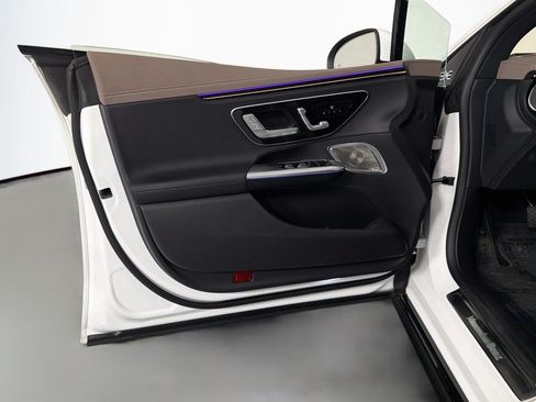 Certified 2023 Mercedes-Benz EQE 500 4MATIC Sedan image 20