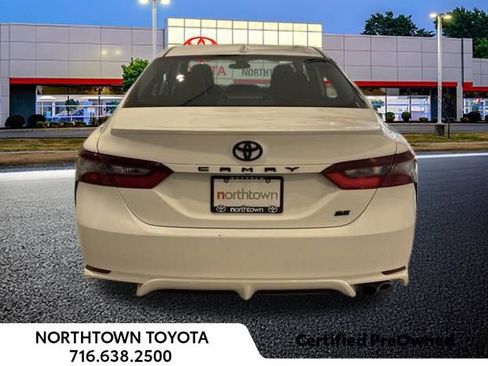 Used 2024 Toyota Camry SE image 30