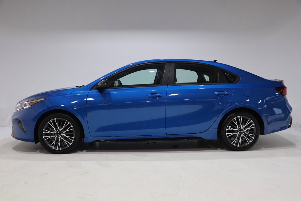 Used 2023 Kia Forte GT-Line FWD image 4
