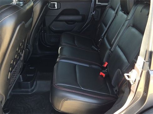 Used 2020 Jeep Wrangler Unlimited Rubicon image 14