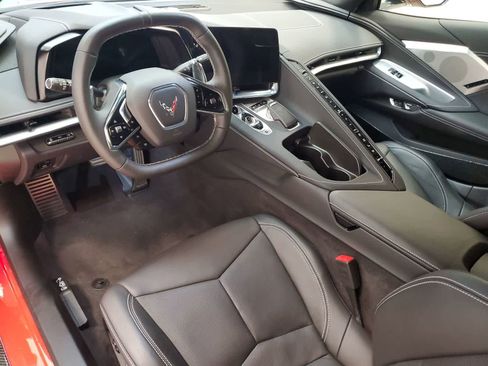 Used 2024 Chevrolet Corvette Stingray Preferred Cpe w/ Z51 Performance Package RWD image 2