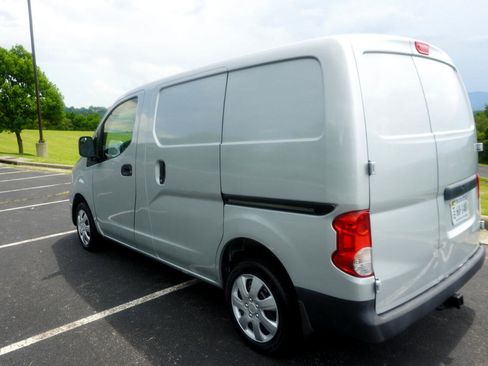 Used 2016 Nissan NV200 S image 5