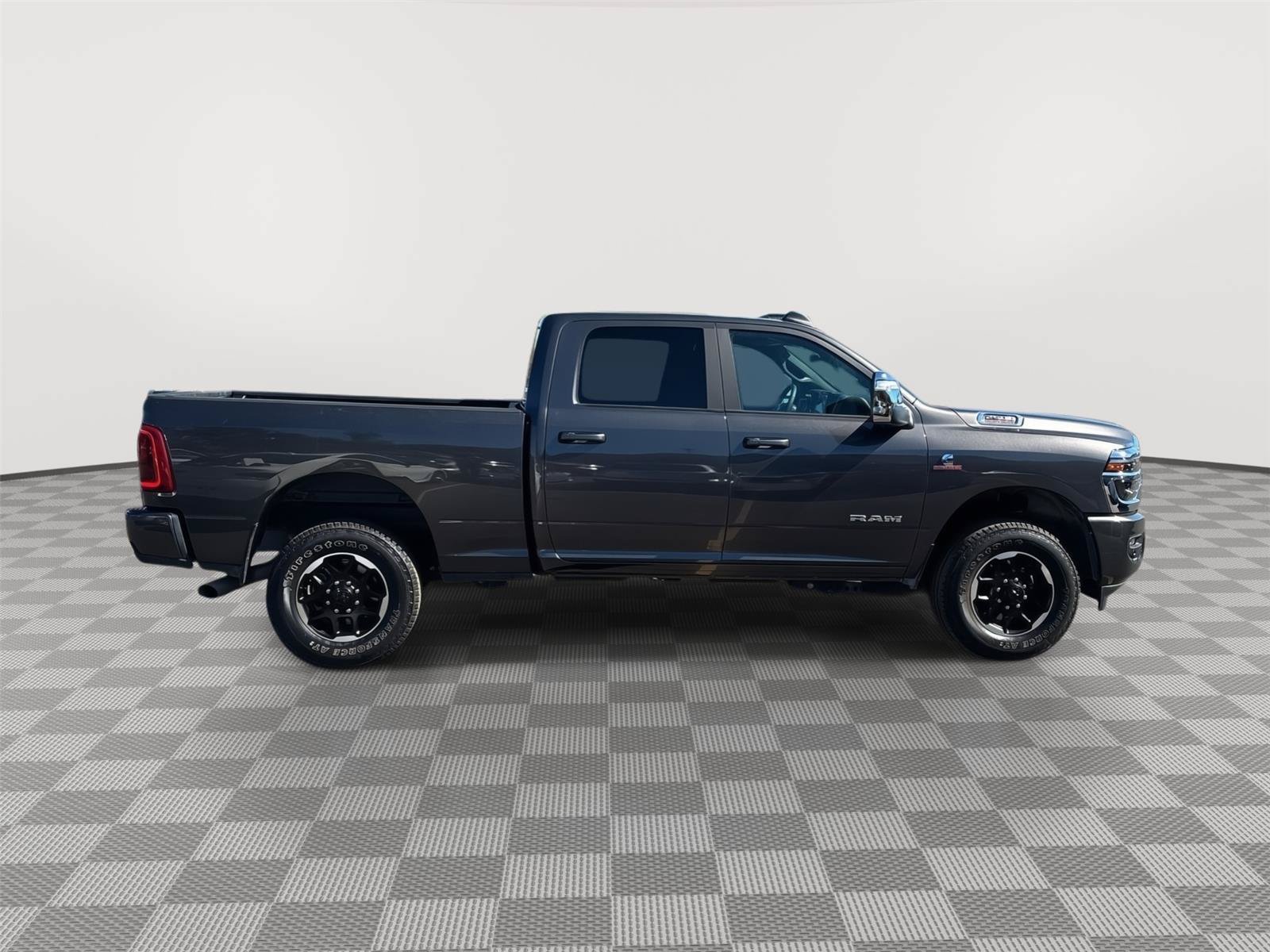 Used 2026 RAM 2500 Laramie AWD/4WD image 6