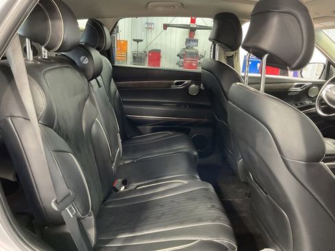 Used 2023 Genesis GV80 2.5T w/ Prestige 20" Package image 10