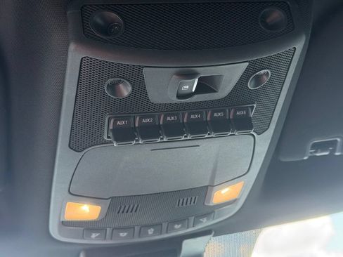 Used 2022 Ford F250 Lariat w/ Black Appearance Package AWD/4WD image 30