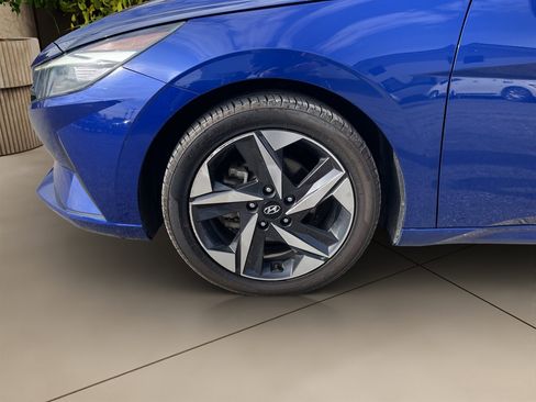 Used 2023 Hyundai Elantra SEL w/ Convenience Package image 25