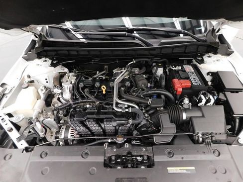 Used 2024 Nissan Altima 2.5 SV image 41