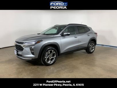 Used 2025 Chevrolet Trax LT