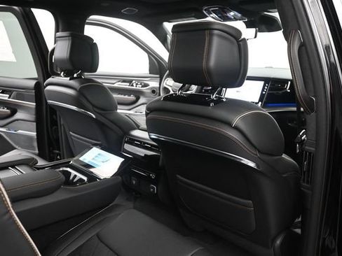 New 2026 Jeep Grand Wagoneer Summit AWD/4WD image 22