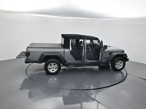 Used 2020 Jeep Gladiator Sport w/ Quick Order Package 24S AWD/4WD image 47