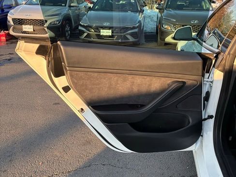 Used 2021 Tesla Model 3 Performance image 43