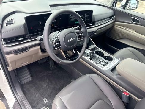New 2026 Kia Carnival EX FWD image 19